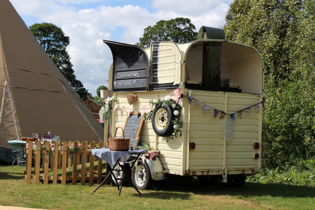 food trucks for weddings